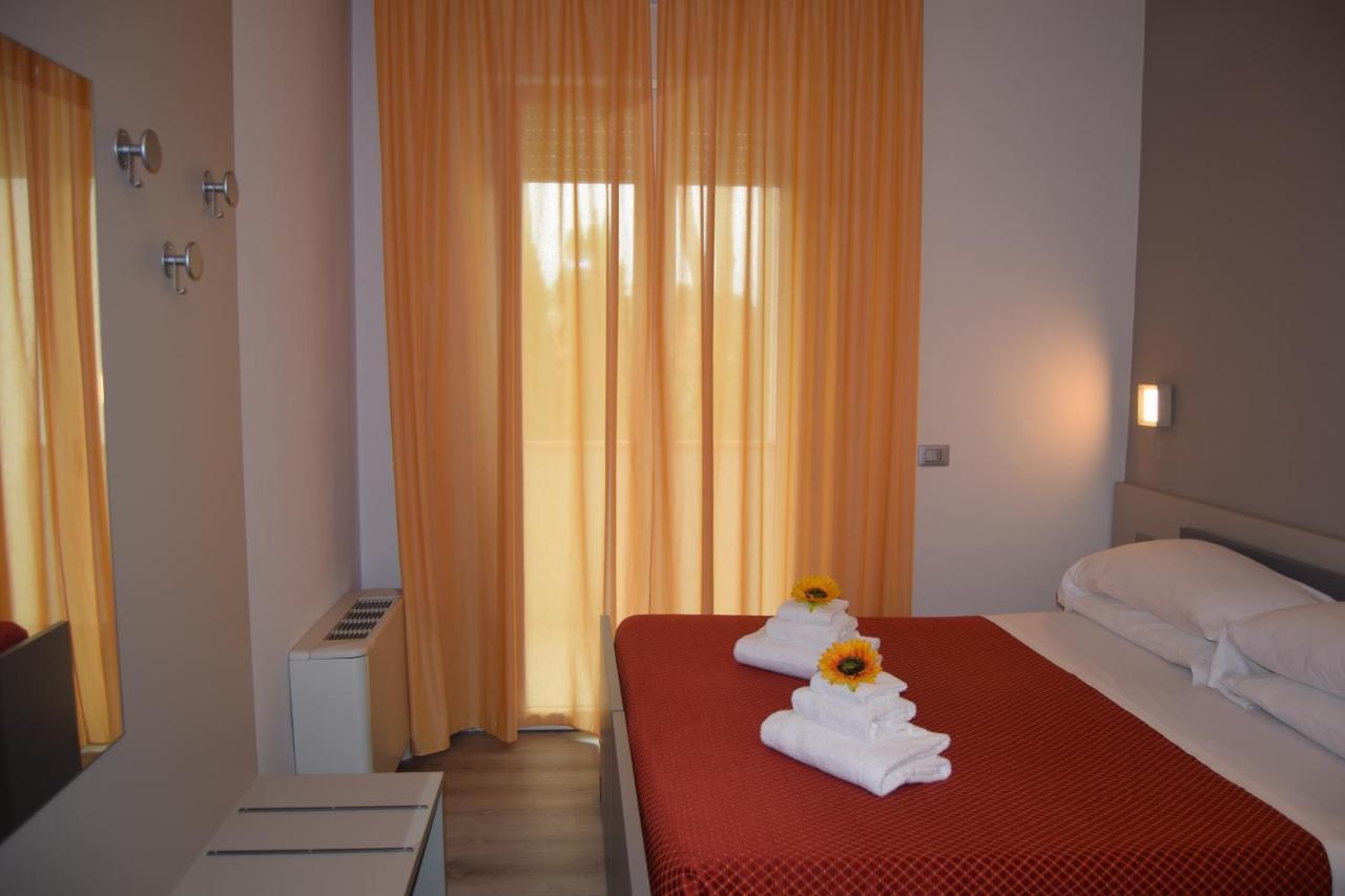 Aparthotel Orchidea Marina Tirrenia Exterior foto