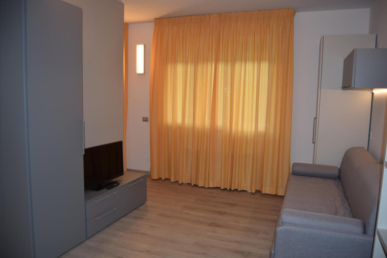 Aparthotel Orchidea Marina Tirrenia Exterior foto